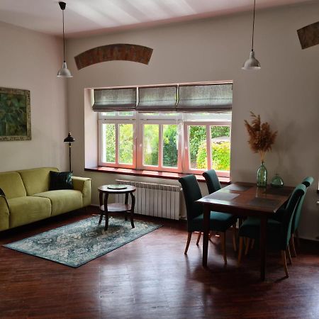 Apartament W Starej Szkole Leilighet Srebrna Góra Eksteriør bilde