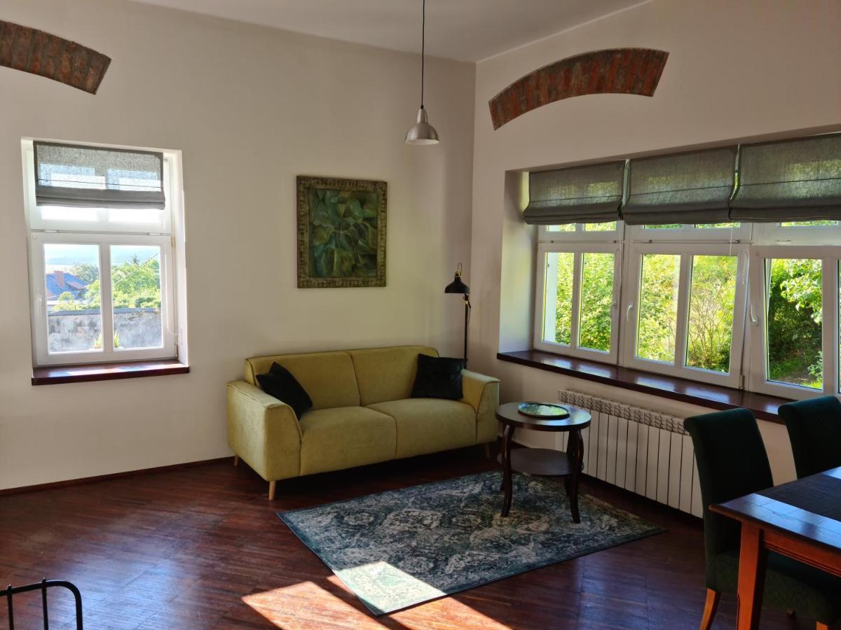 Apartament W Starej Szkole Leilighet Srebrna Góra Eksteriør bilde